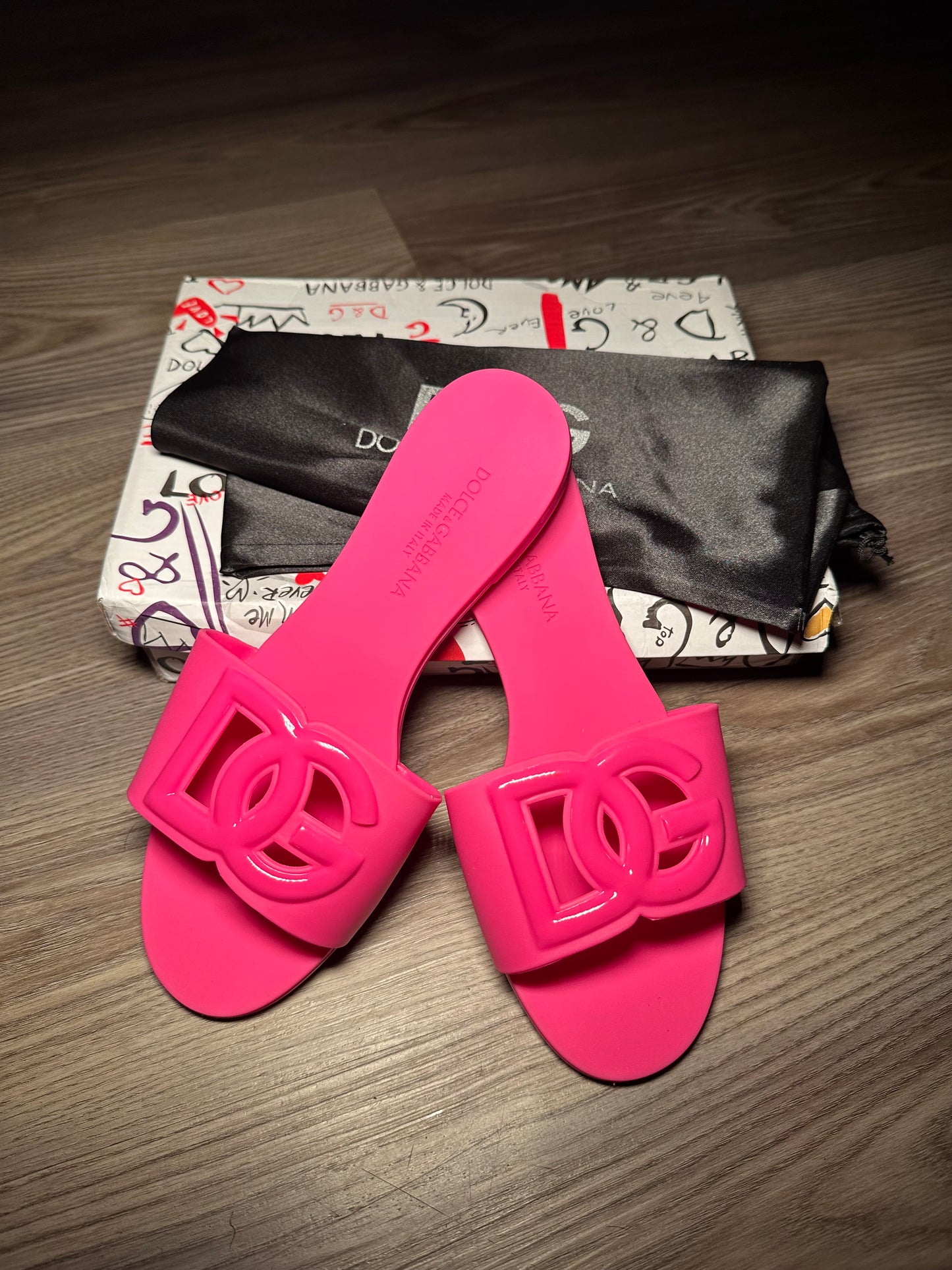 DG Flat Sandals